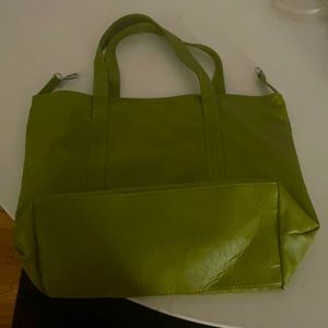 Green tote bag
